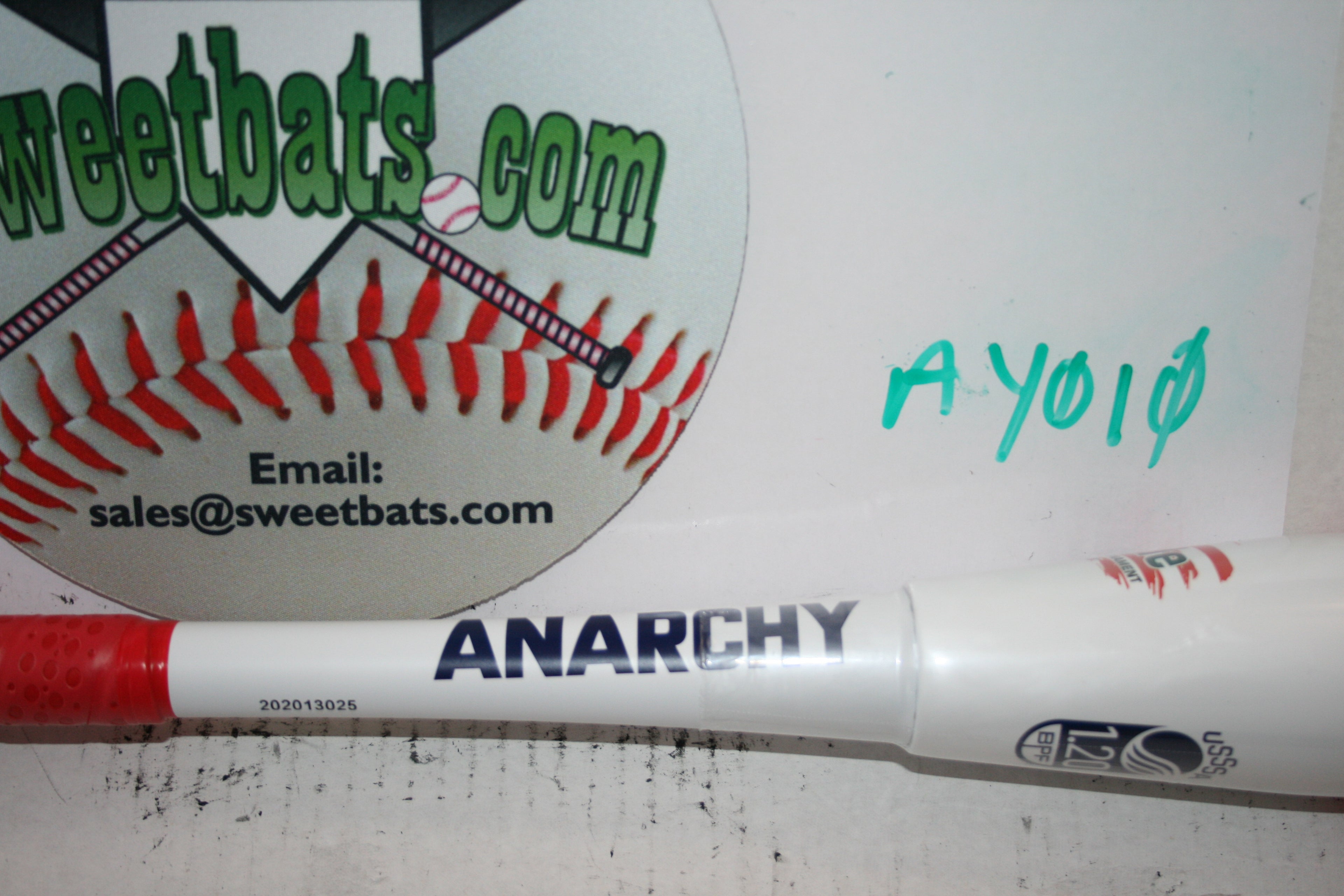 Only 250 made!! Full 1 oz Endload, 2 piece 2020 BUDWEISER ANARCHY Softball Bat 100 mph NIW A20BUD2U1 USSSA 220 Limited Edition