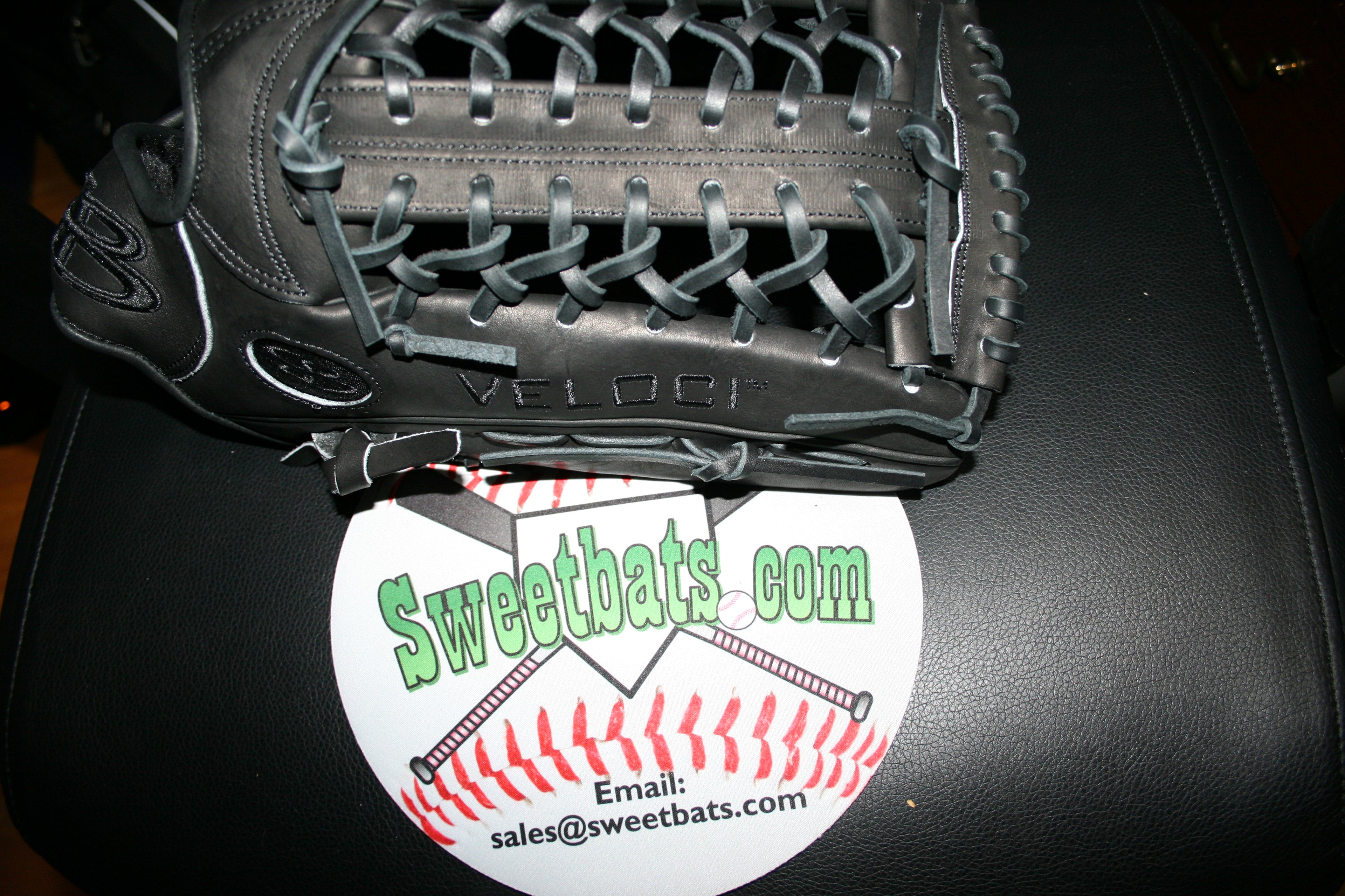 14" Inch BOOMBAH VELOCI Slowpitch Softball Fielding Glove Mitt B17 T Web BLACK