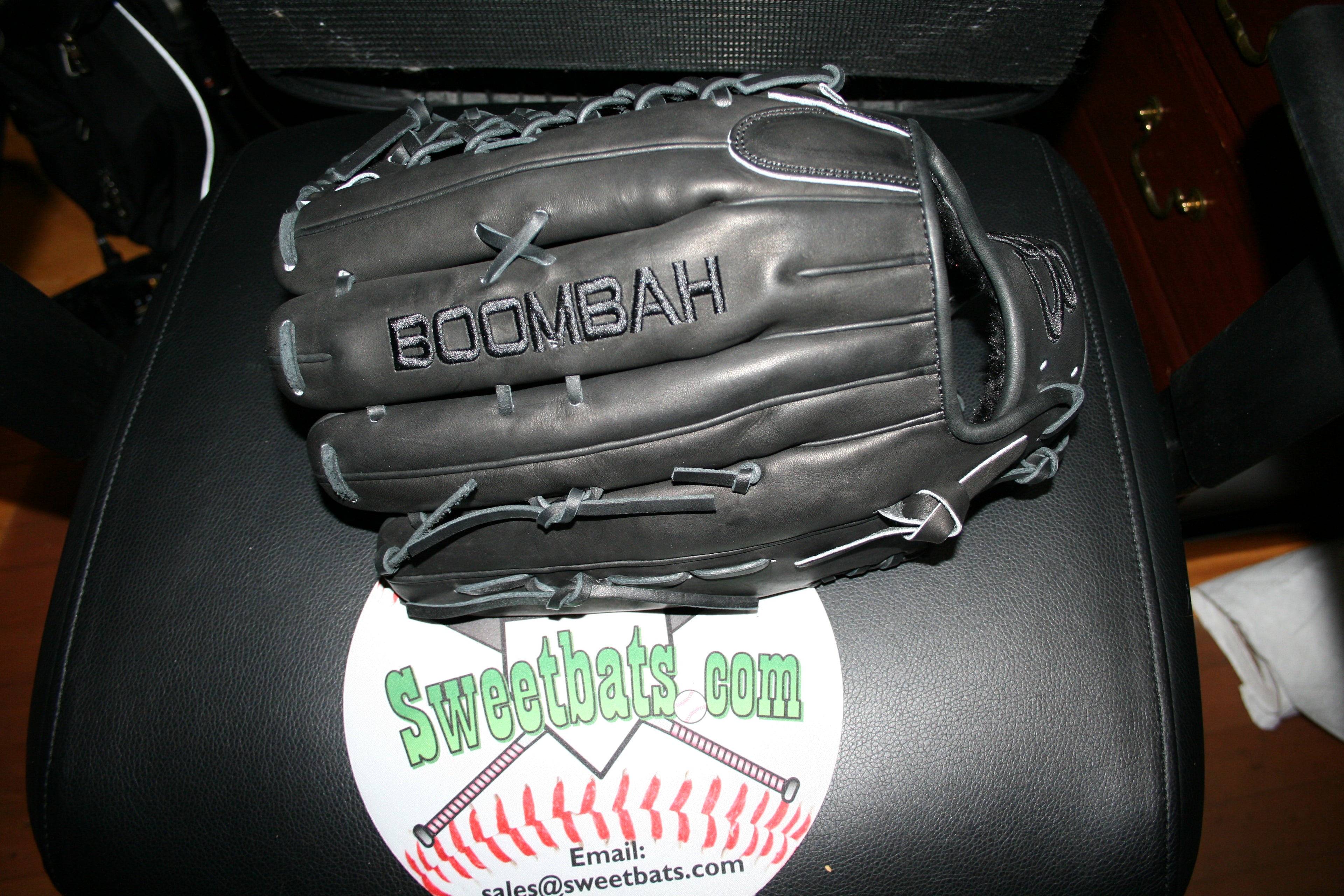 14" Inch BOOMBAH VELOCI Slowpitch Softball Fielding Glove Mitt B17 T Web BLACK