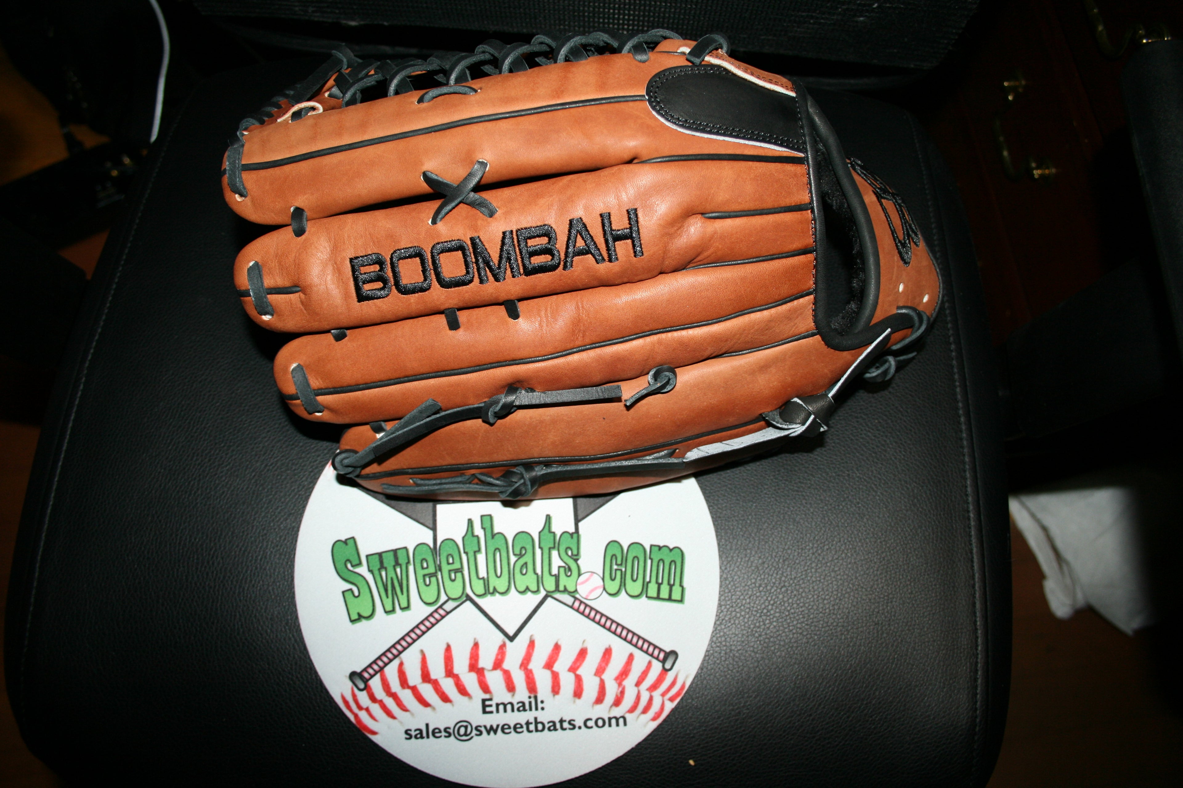 14" Inch BOOMBAH VELOCI Slowpitch Softball Fielding Glove Mitt B17 T Web Brown