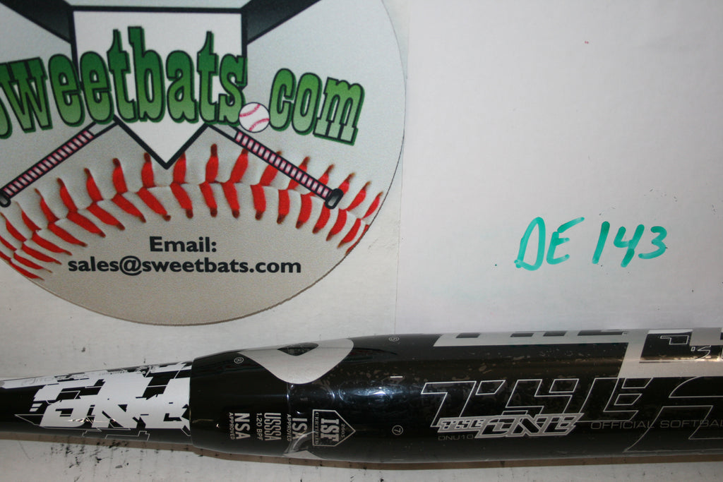 Demarini The One 2010 4.ONE Softball Bat NIW in wrapper USSSA 220 WTDXONU Stock #: DE137  Bat Marked "DVPD" on barrel near taper