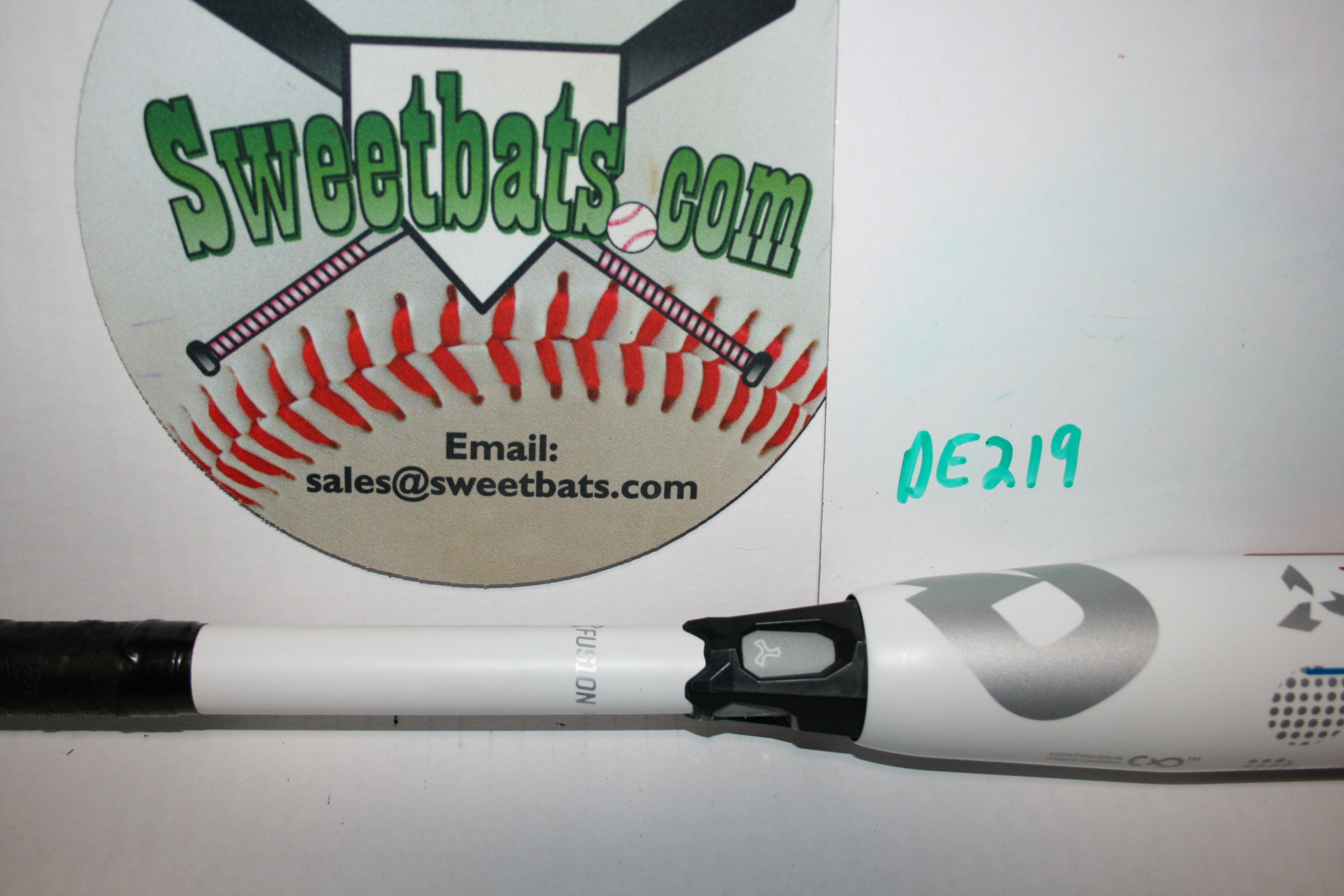 Like New - Demarini Nautalai Slowpitch Softball Bat USSSA 220 NSA OG 25 ONE USA-21 25.5 HOT