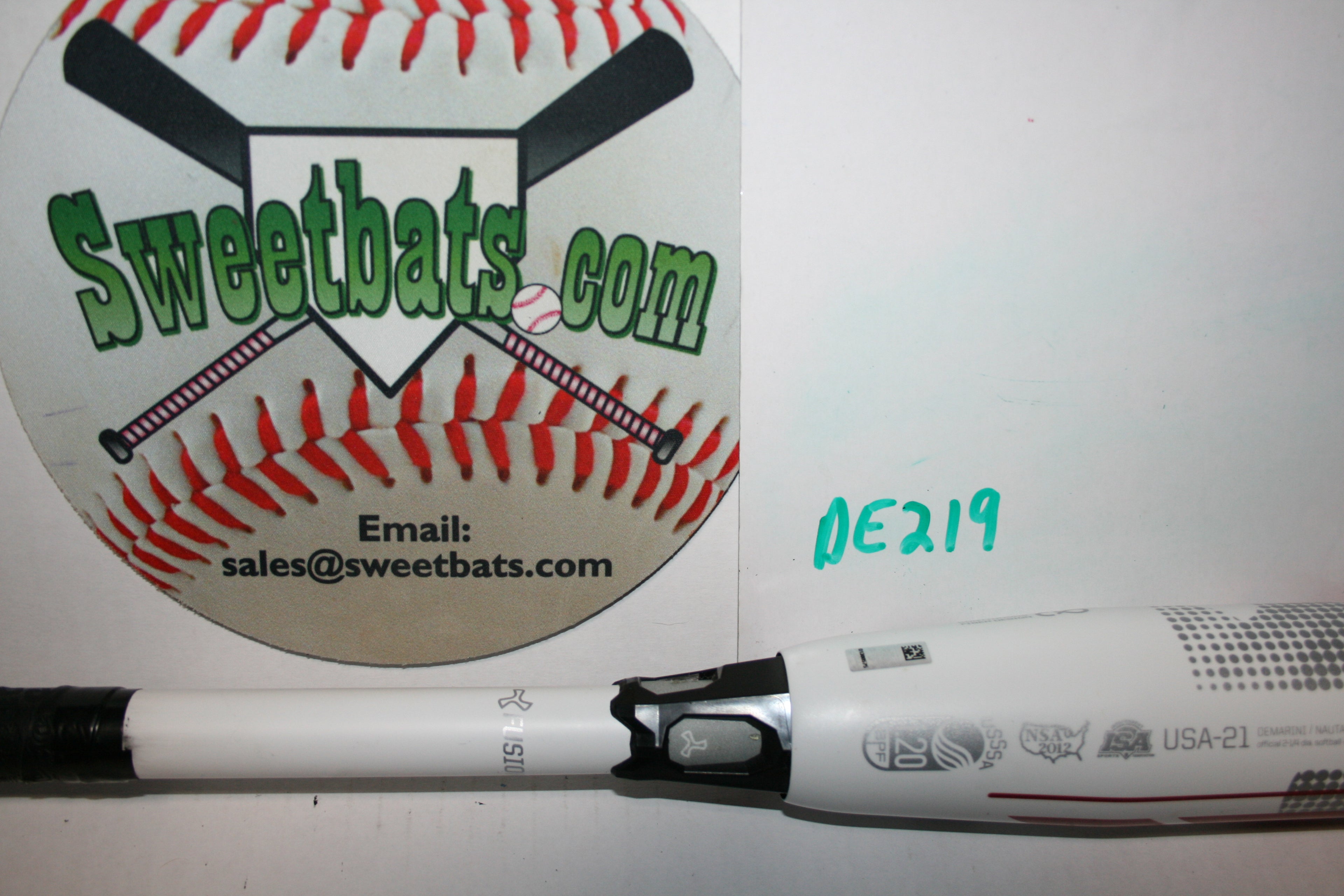 Like New - Demarini Nautalai Slowpitch Softball Bat USSSA 220 NSA OG 25 ONE USA-21 25.5 HOT