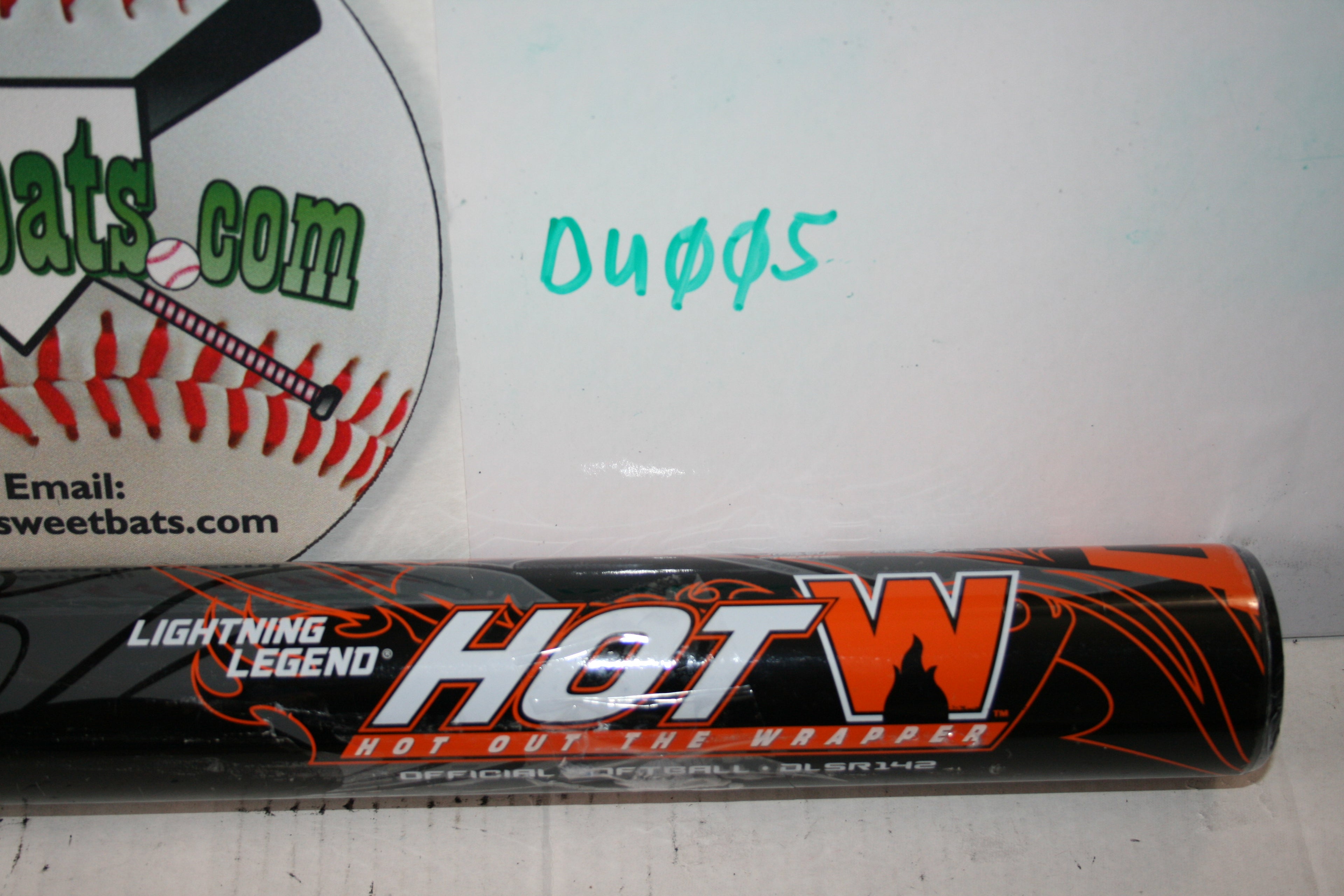 NIW Dudley Lightning HOTW HOT W SSUSA Senior Slowpitch Softball Bat 26 DLSR142