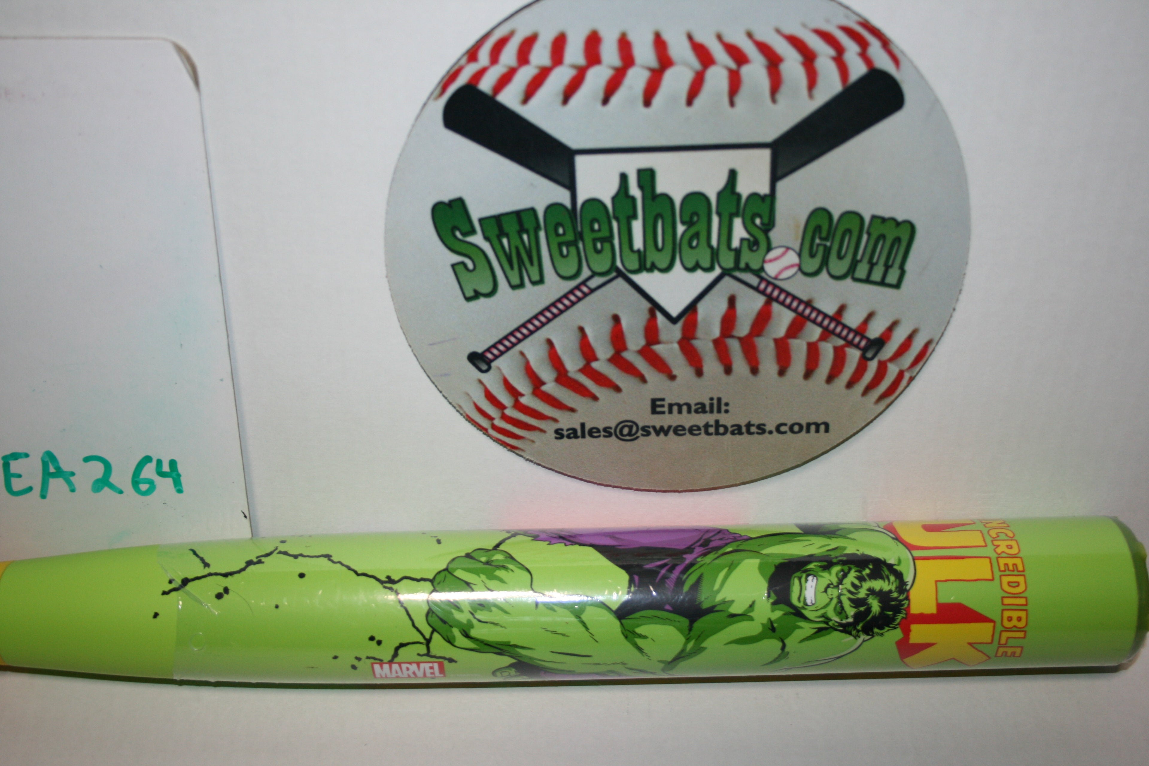 Only 1,000 made! Easton Marvel Incredible HULK Mule Load Slow Softball Bat