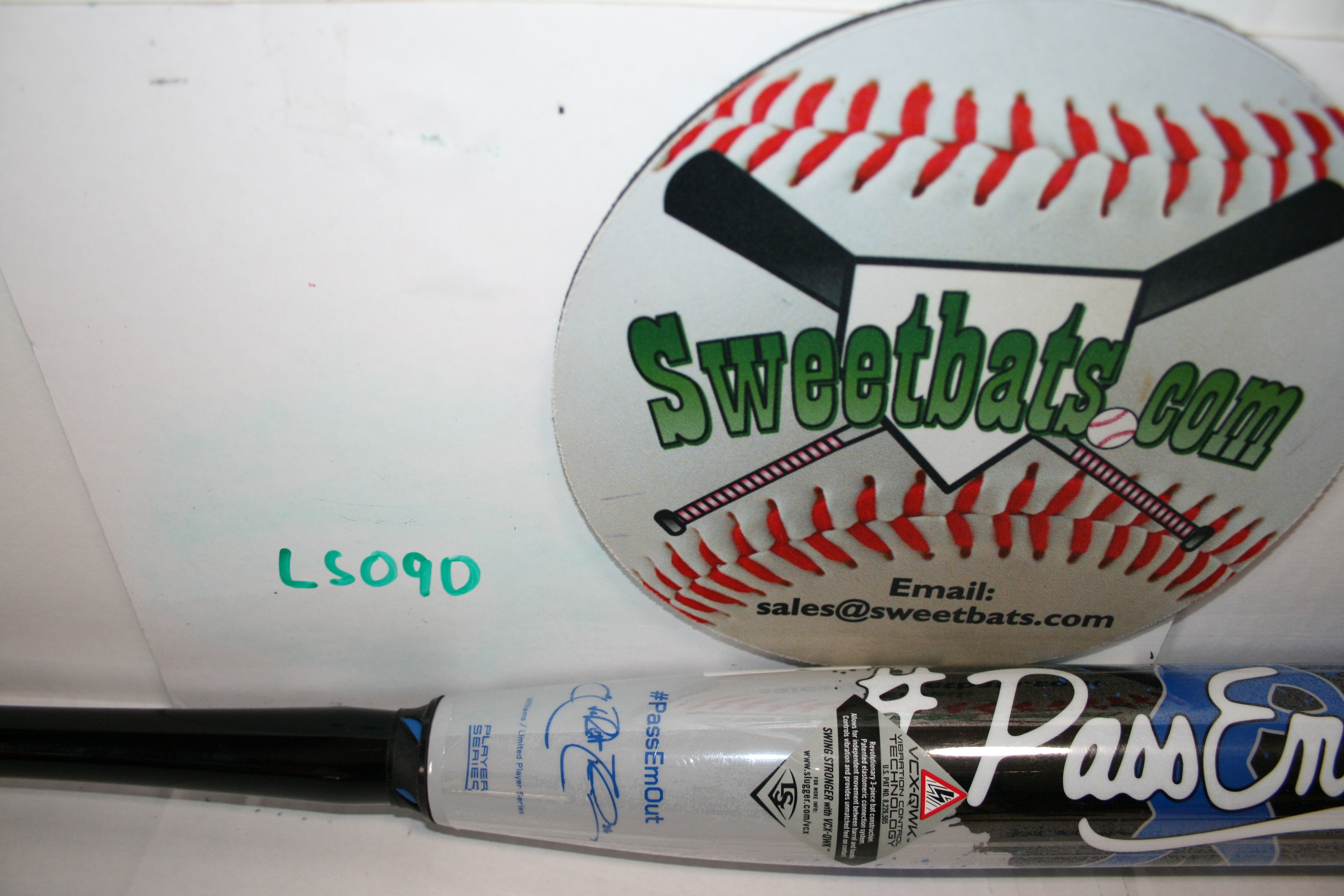 Louisville Slugger Genesis USSSA 240 Pass Em Out Everett Williams Signature Model Limited Edition Slowpitch softball bat 2 piece