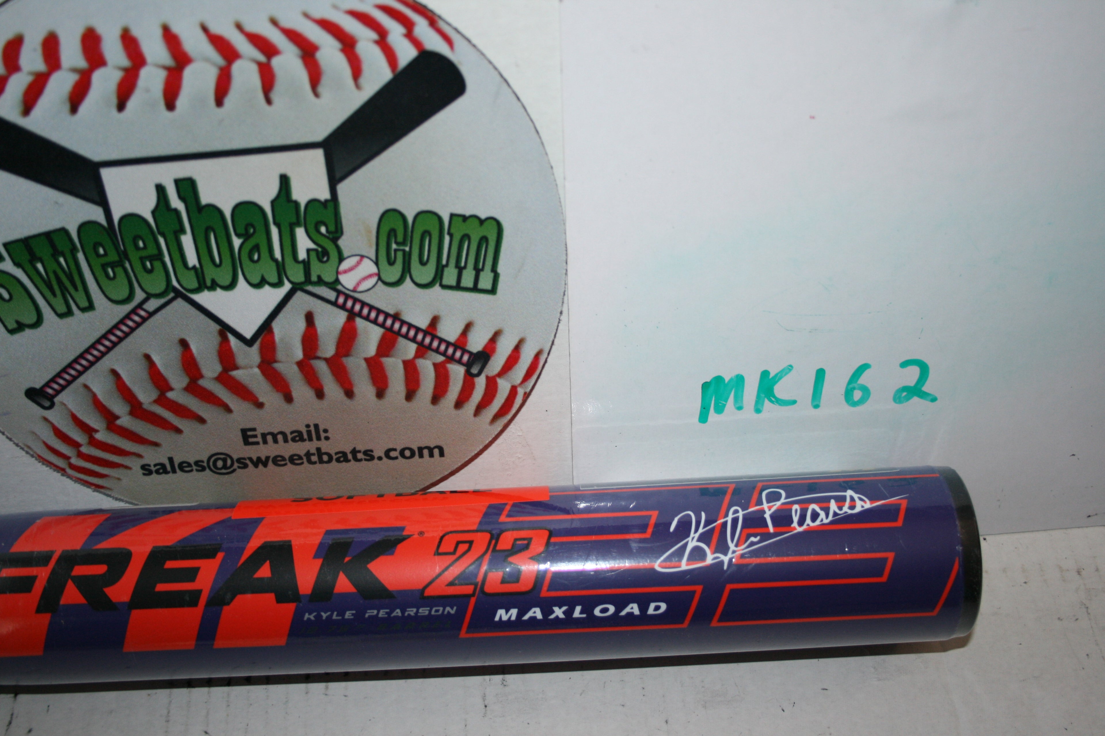 NIW Miken Freak 23 KP Kyle Pearson Maxload Softball Bat 26 USSSA 240 MKPDUP Limited Edition Exlcusive