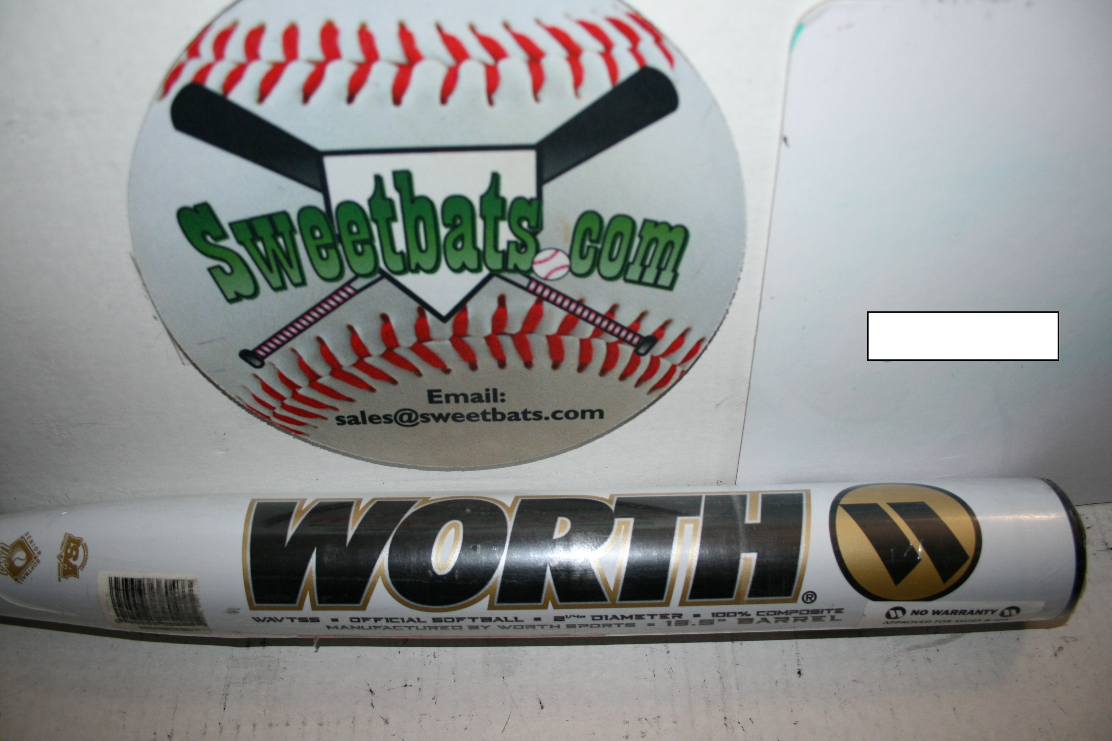NIW Worth AT18 AT 18 Senior Slowpitch Softball Bat WAVTSS 28 SSUSA 13.5 TANNER